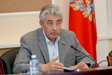 Губернатор выступит с отчетом в июне